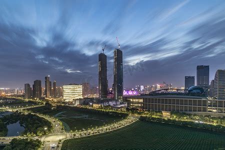 楼顶看夜景说说