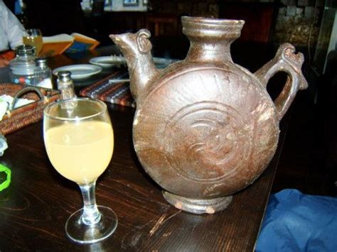 云南哪個(gè)縣喜歡喝青稞酒