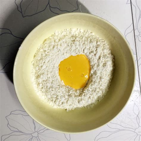 牛奶鸡蛋面粉蒸蛋糕