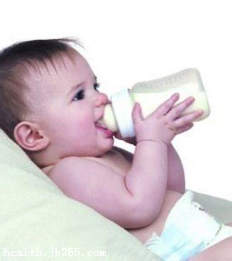一岁宝宝可以喝纯牛奶吗