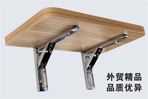 汽車警示三腳架，打開使用后，怎么可以收起來？