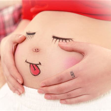怀孕三月如何进行抚摸胎教